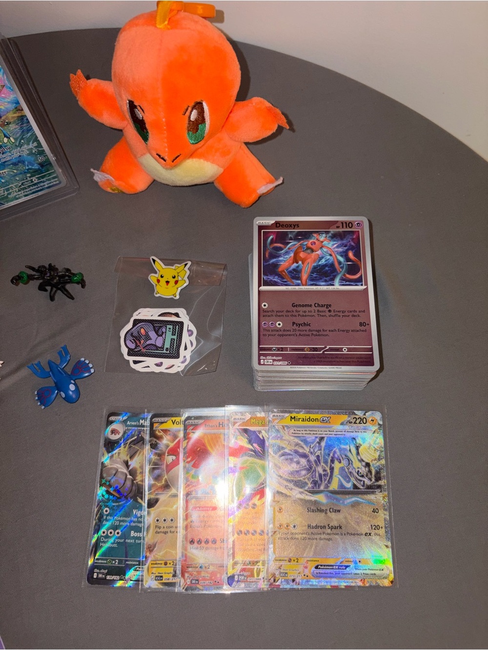HUGE Pokemon Bundle - Picture 2 of 4